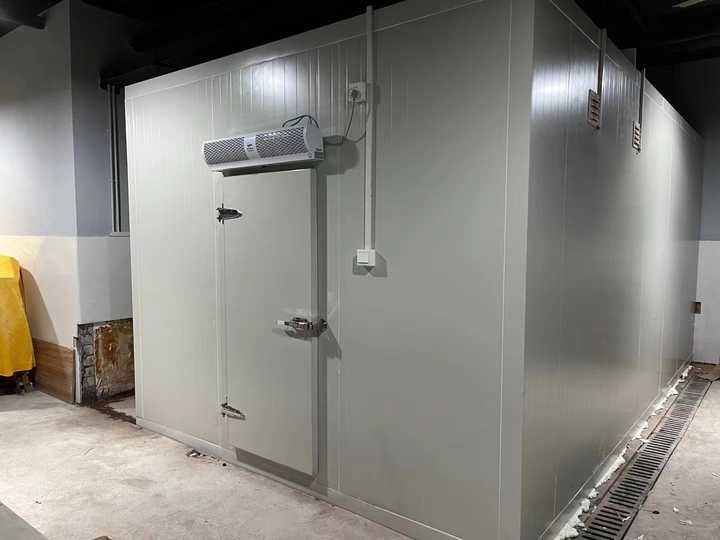 10m³ Ψυκτικός Οίκος Πωλείται Ξεχωριστά Ψυκτικές Κουρτίνες Ανεμιστήρας Ράφια -18℃ Εγκαταστάσεις Ψύξης Θάλαμος